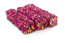 Lokum-Delight-Rosenblaetter-Pistazien-Granatapfel-goeksu-food